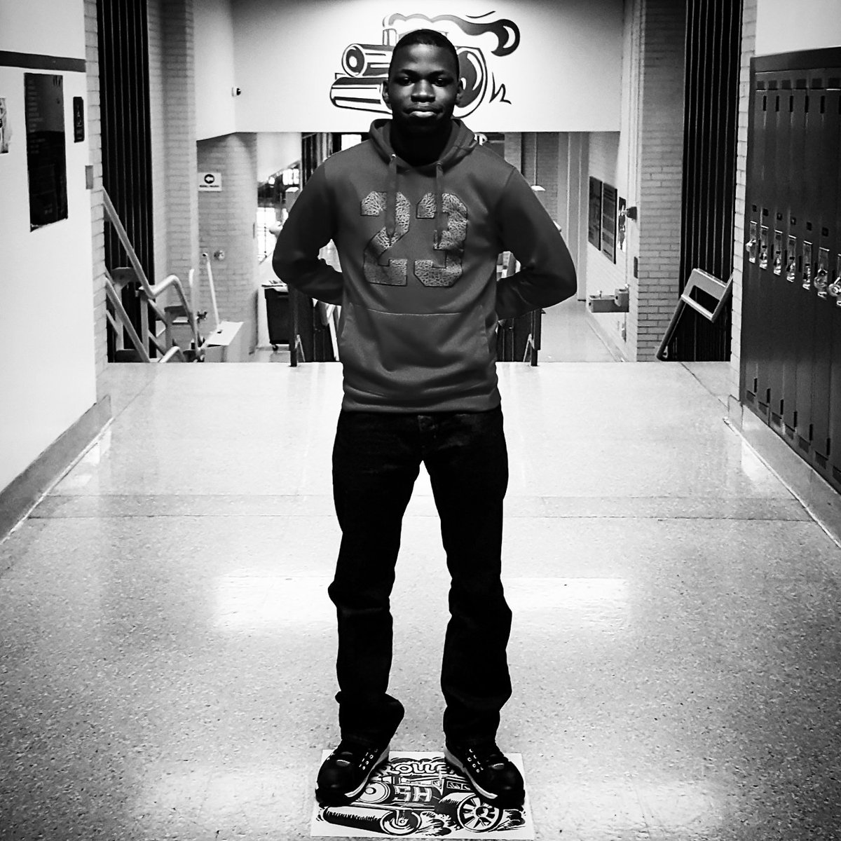 SteelHighArt's tweet photo. Come check out art by SHHS students and beats by Kyle a.k.a. KidHaze tonight 6-8 PM!!!! #RollerArt #artshow #arted https://t.co/Y1D1qFKvU3