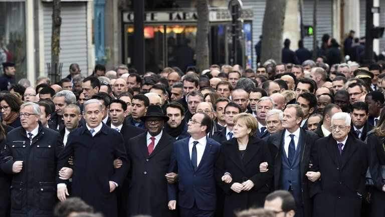 mimo71972's tweet photo. شوية الزبالة اللى فى الصورة دى هم اللى بيقتلوا المسلمين فى #حلب https://t.co/dnQ6cFns5u