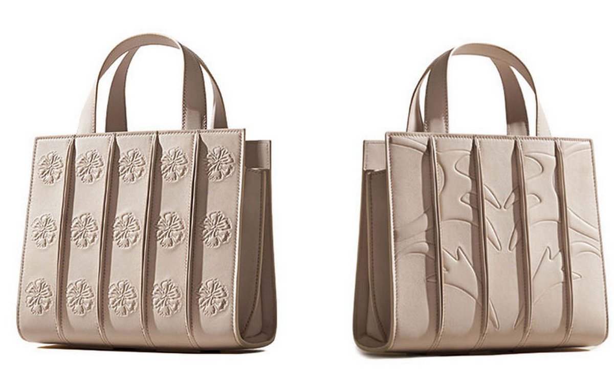 iodonna24's tweet photo. La #WhitneyBag Anniversary Edition by #maxmara:sofisticata,elegante, declinata in 2 versioni https://t.co/EophTYpu6F https://t.co/CuUXEhsgH4