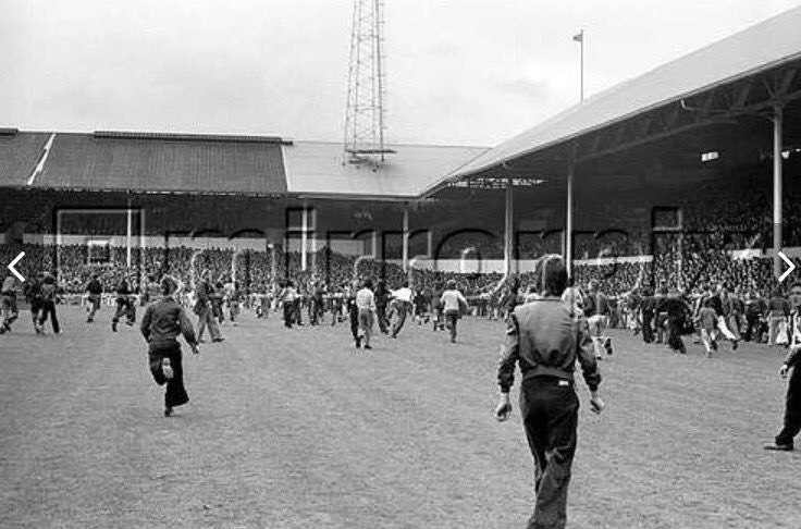 deedeeporige's tweet photo. White Hart Lane April 75 #ItGoesBack #AnyoneButTottenham https://t.co/HXhLtXZQyG