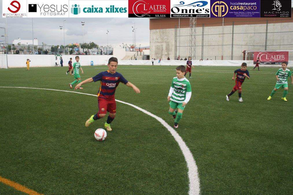 ESPORTAXILXES's tweet photo. Primer partido del @FCBmasia en Xilxes!!! 22-0 y lider del Grupo A!!! #Xtorneoxilxes https://t.co/SVKWUbVmVJ