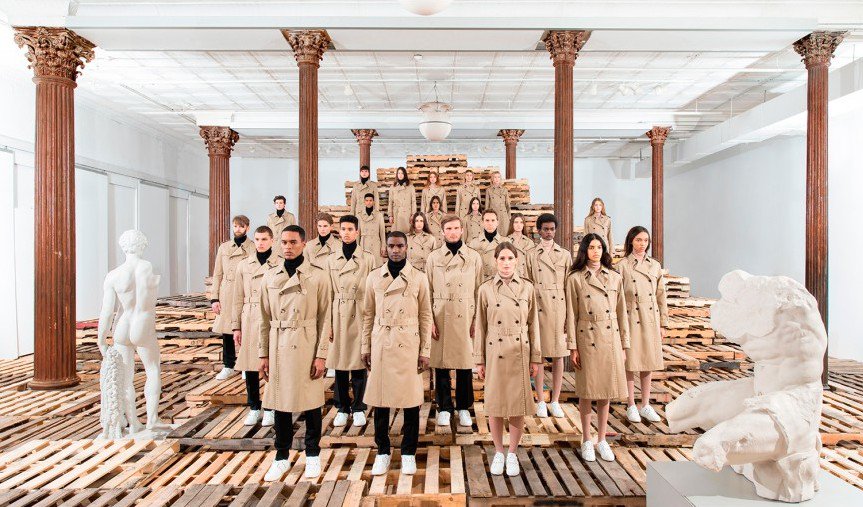 CRFASHIONBOOK's tweet photo. #Valentino taps #Yeezy's favorite art director for its latest capsule collection campaign: https://t.co/AnUCjPUDWb https://t.co/dIiOYVUI2n