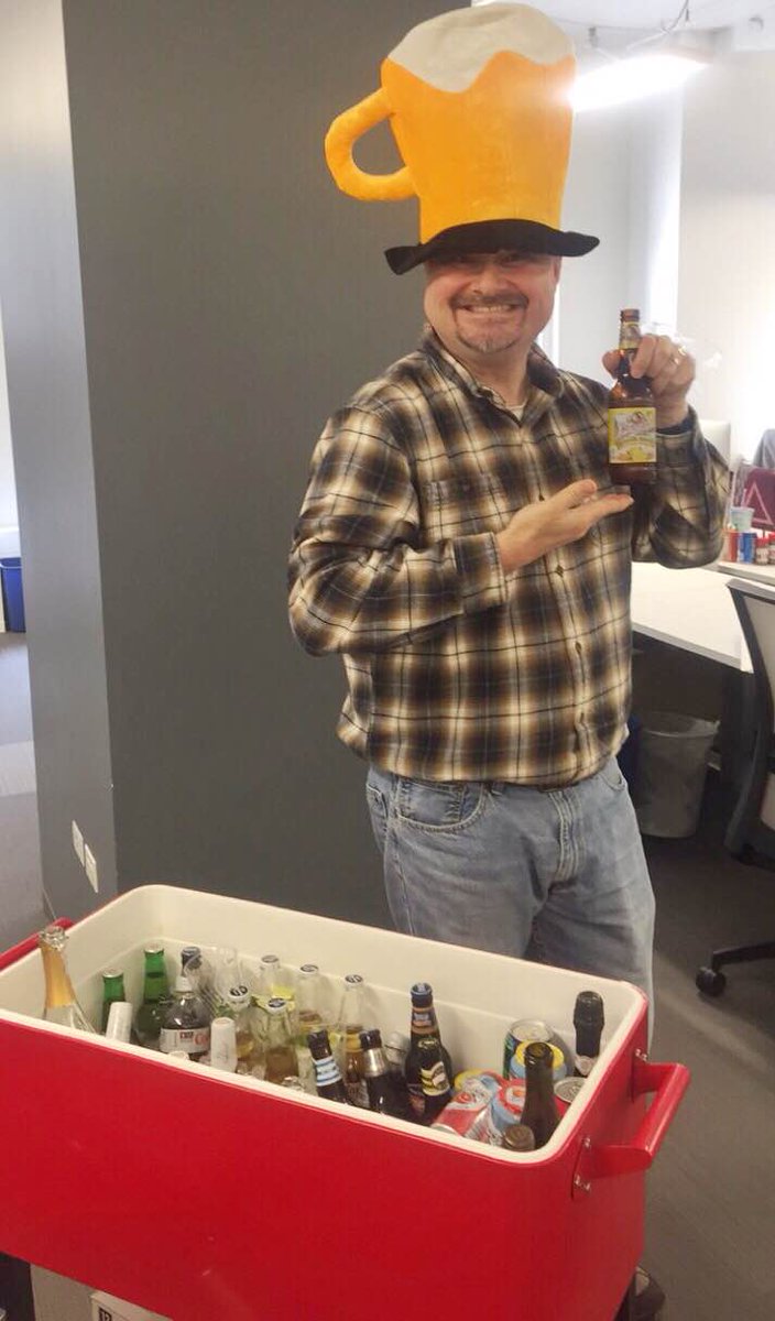 Equator_Design's tweet image. Cheers to another successful week! #equatordesign #beercart #cheers