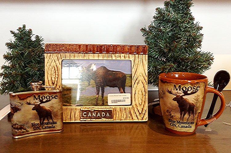 GeorgianXmas's tweet photo. Are moose your favourite Canadian animals? Our wide selection of #mugs, #frames &amp; flasks will have you going #WILD https://t.co/kV78J82Udh