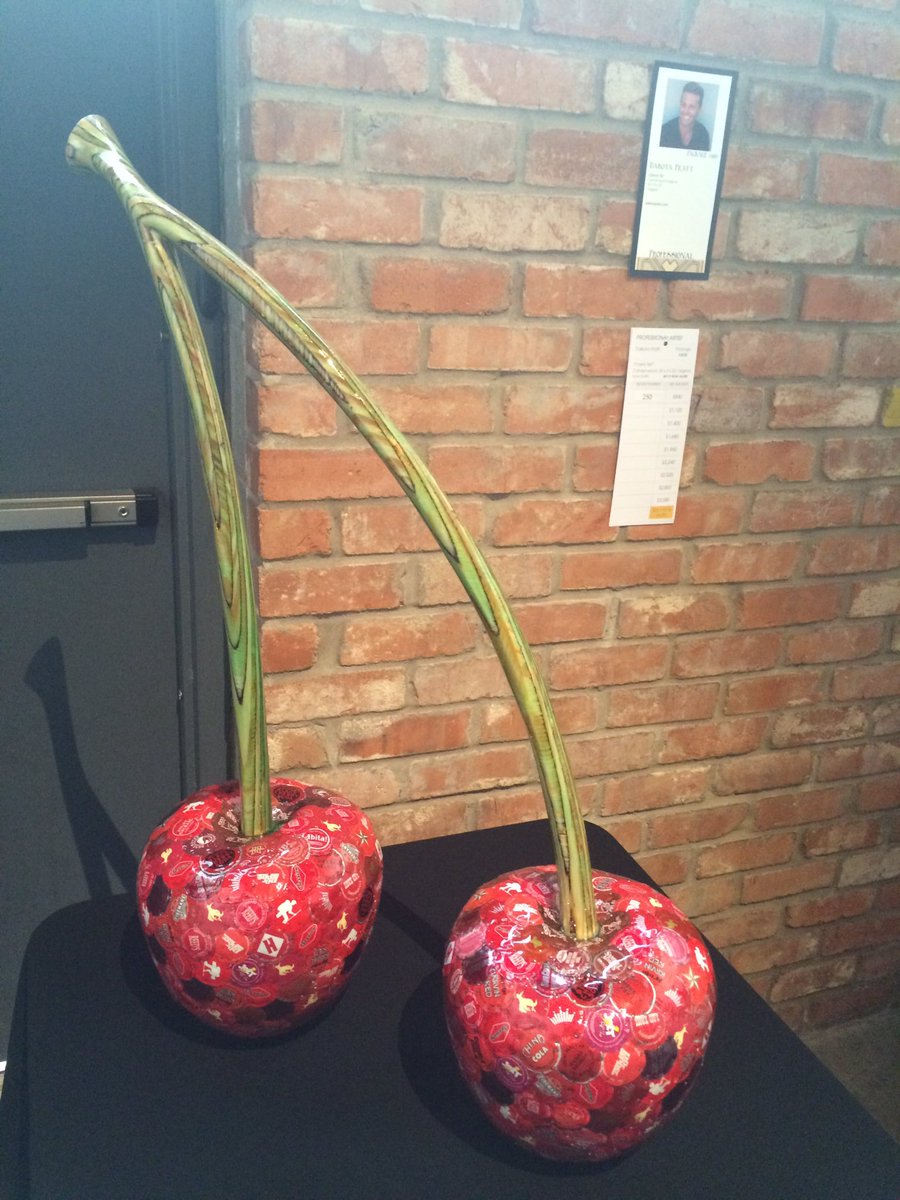 ohsocynthia's tweet photo. Art with a cherry on top 🍒 made out of hammered bottle caps by #DakotaPratt 😍 #AFTH16 https://t.co/a1DxIZaxik