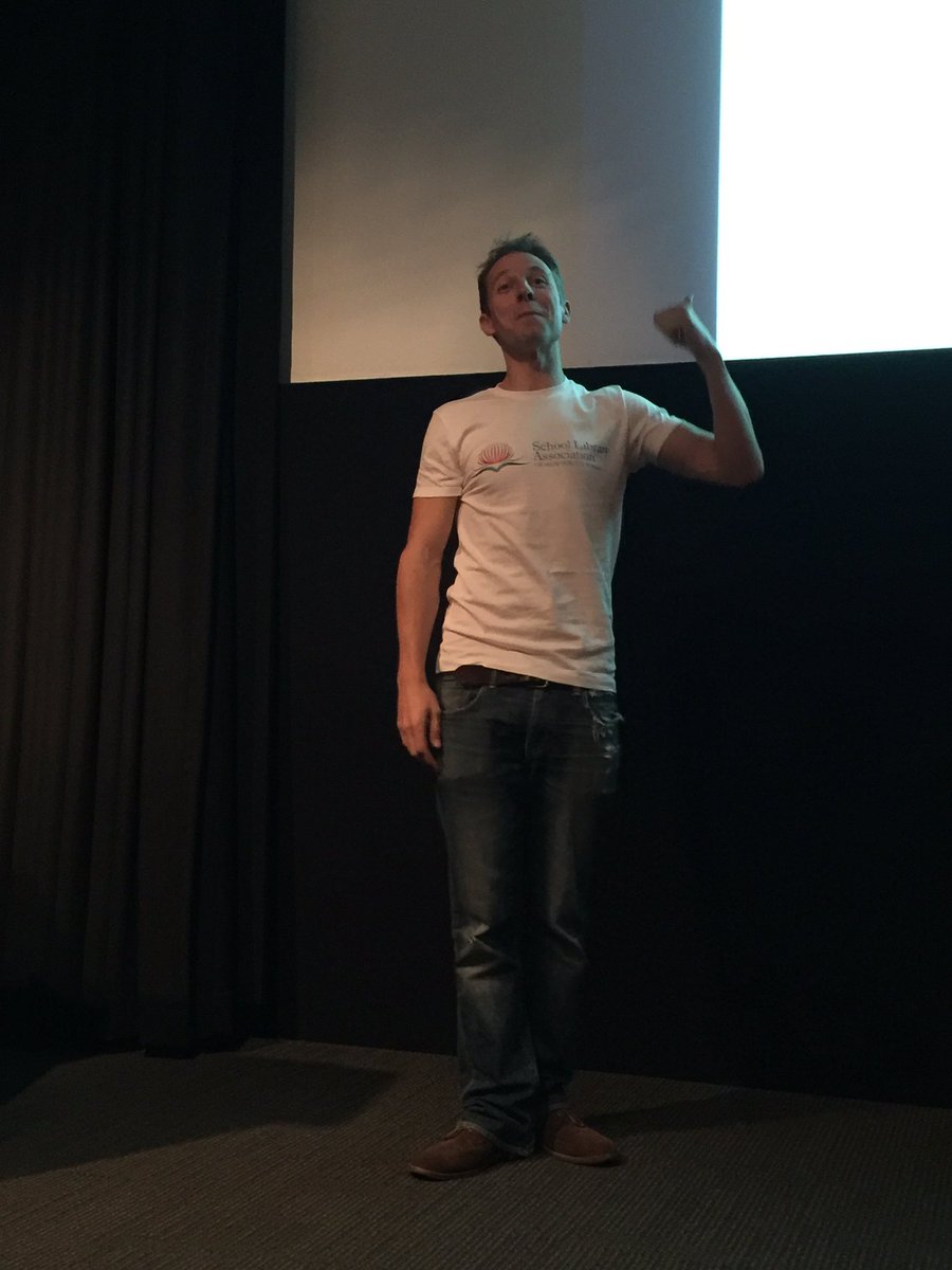 Bibliothecaire3's tweet image. @JCHorvath rocking the shirt #teachlearn16