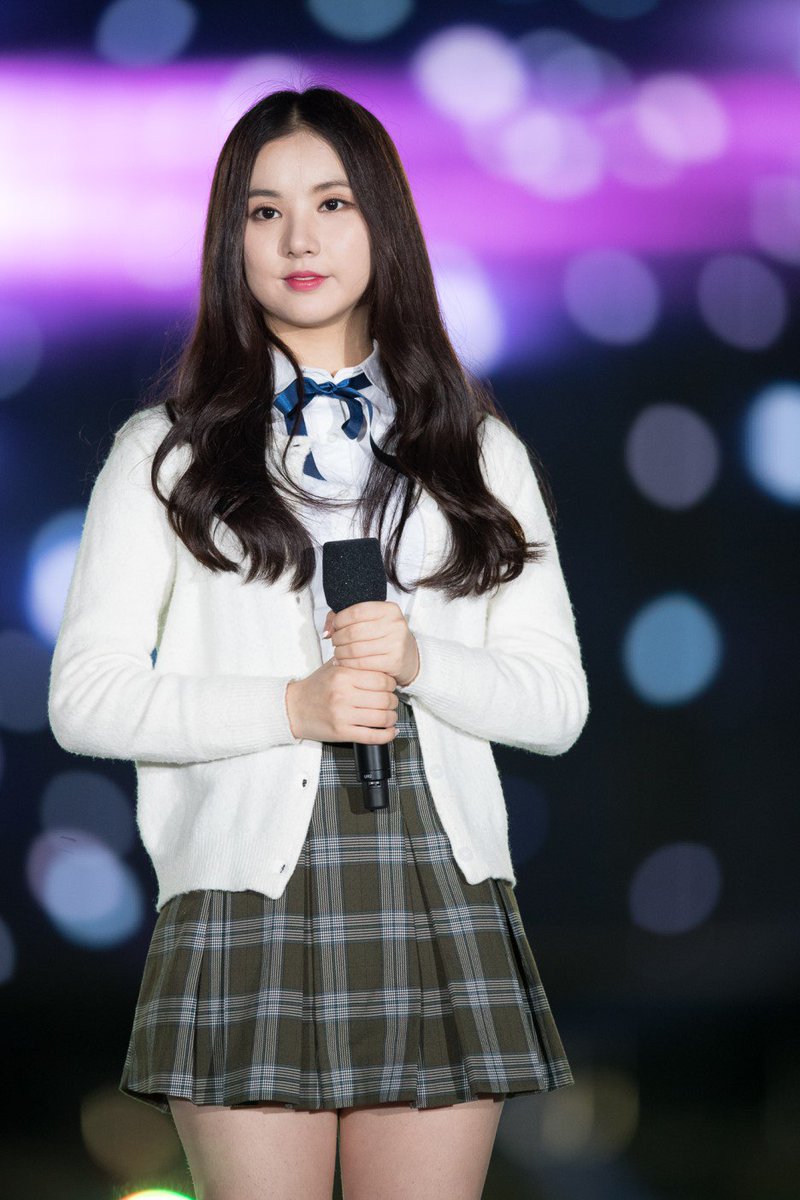 GFRDindonesia's tweet photo. [HQ] 160429 GFRIEND #EUNHA at Gyeongnamdo Residents Sports Festival cr. mochi_holic *4 https://t.co/w74lGrALjv