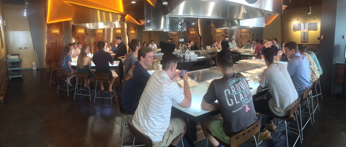 VTPiLambdaPhi's tweet image. It&apos;s always great to be able to fill all 40 spots at Hibachi for a brotherhood dinner!