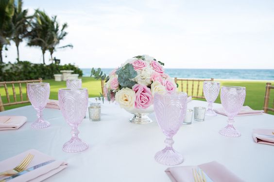 InsideWeddings's tweet image. A fresh pastel tablescape for an engagement party! bit.ly/1MpzsB1 (Carrie Rodman Photography)