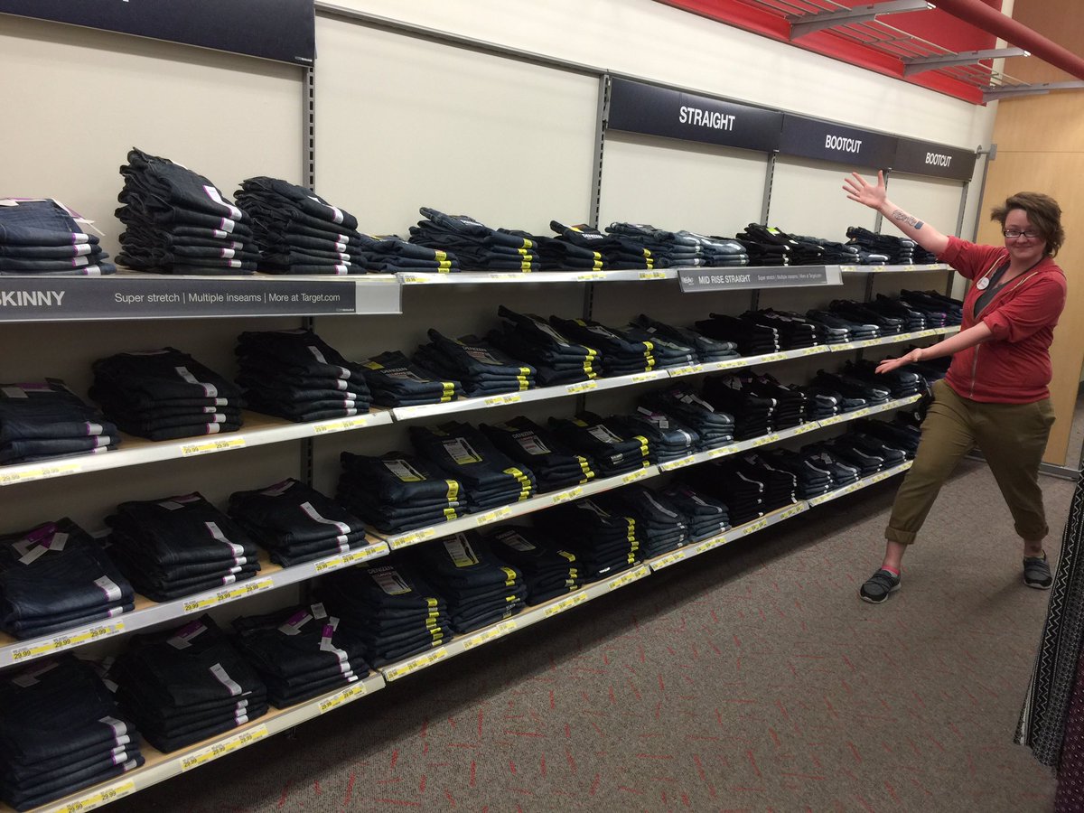 TM Katie's got style! Making Jenny B &amp; Shay proud! <a href="/PooBearBilka/">Jennifer Bilka</a> @Taylor_Morgan44 <a href="/sgrashoff/">Samantha Poole</a>