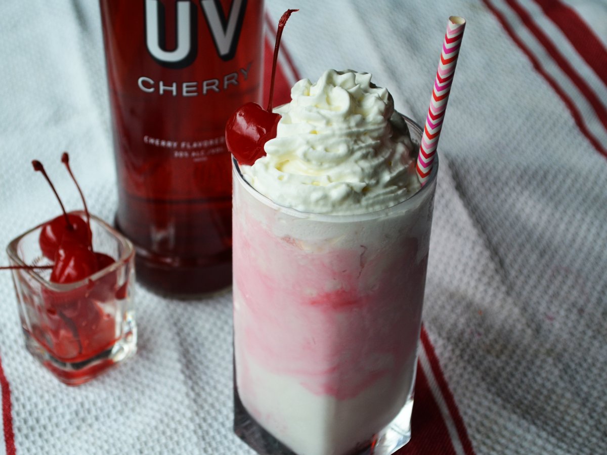 uv_vodka's tweet photo. Your favorite…and your other favorite. #UVCherry https://t.co/1cDVqkbvMG