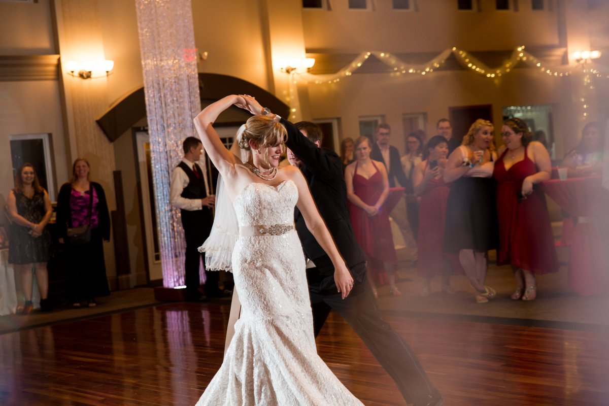 PnyPhotograpix's tweet photo. First dances are some of the best dances  #InternationalDanceDay #wedding #pennyphotographics https://t.co/6Z0fyYDHGo