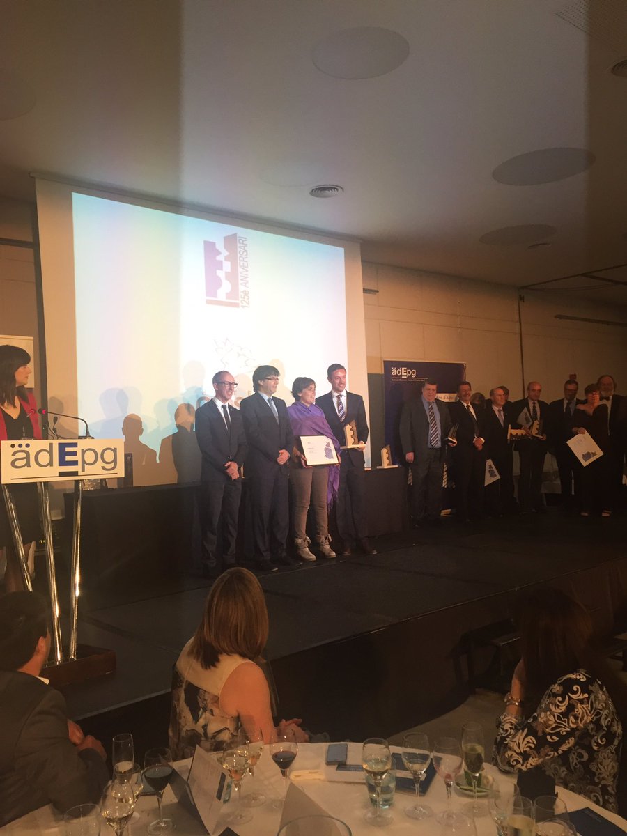 HCesarFitorra's tweet photo. 125 anys d'Hotel, avui reconegut pels empresaris #nitdempresa2016 https://t.co/3UpNbCpDQT