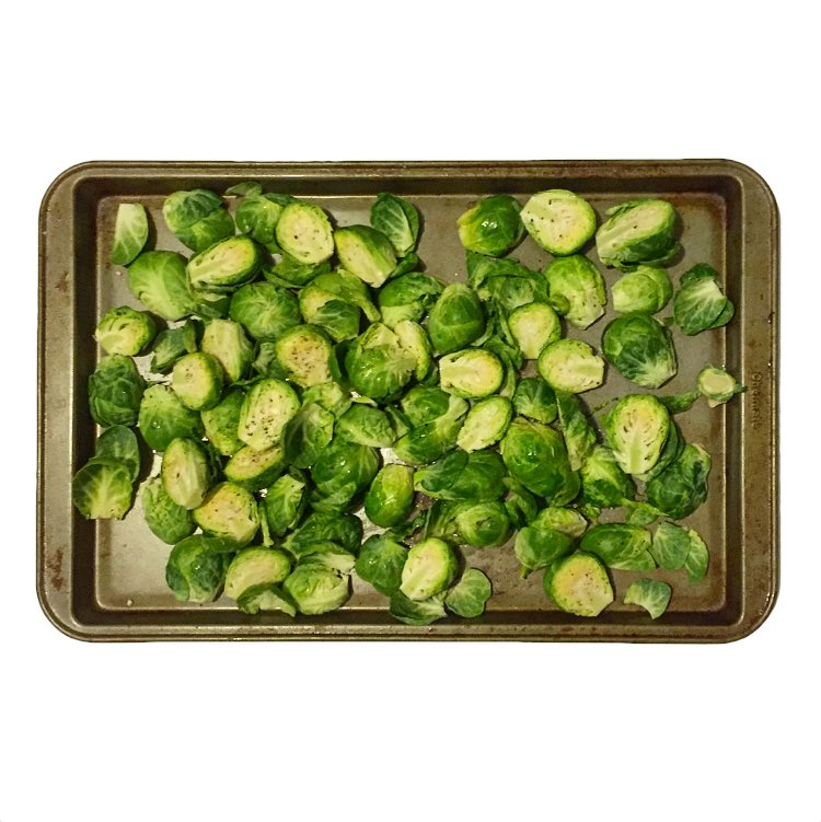 _Rob_Sulaver's tweet photo. Bushel of sprouts + olive oil + S&amp;P + love = tasty little bastards. 

#ShredKitchen https://t.co/JpO9Vk3wib https://t.co/TLZ9CM3Zia