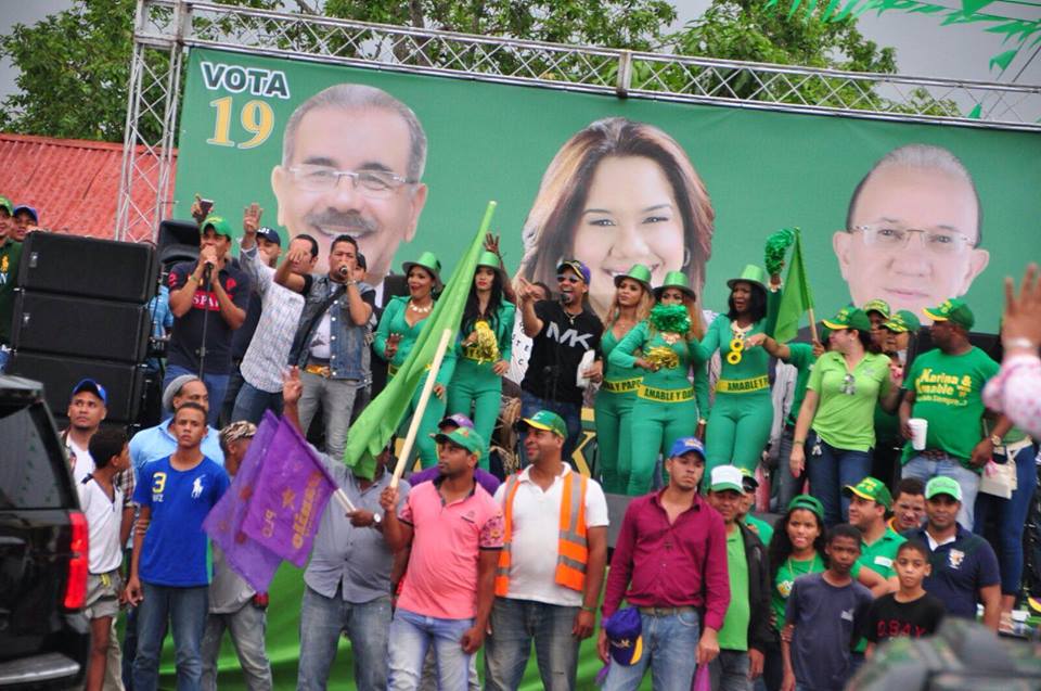 DRAvasqueztania's tweet photo. Arrazando nuestro presidente @DaniloMedina en #HigueyEsDaniloPLD @FJavierGarciaF @z101digital @dannyalcantaraa https://t.co/h6rtDIogNQ