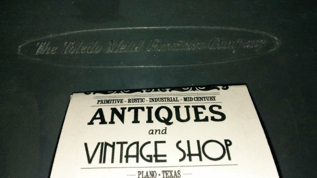 Oldstuffonline1's tweet photo. Folks go like and follow me on @instagram #oldstuffonline1 @offerup #AntiquesandVintageShop @5milesapp #oldstuff109 https://t.co/jjNsPmBOb3