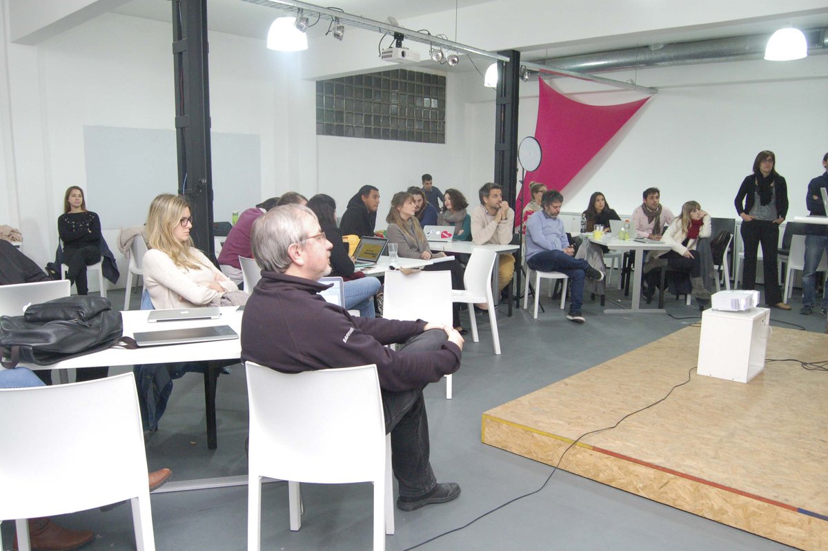 MiamiAdSchoolBA's tweet photo. Y así comienza la presentación de las campañas creadas por los alumnos para @nachosmacritas, como #ClienteReal https://t.co/OT9QWwUqOP