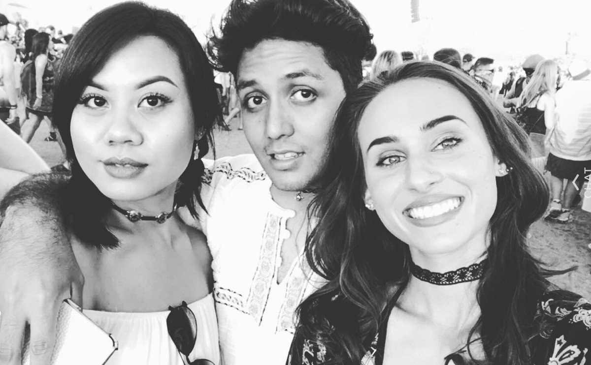 MarkAnthonySays's tweet photo. @Ticketmaster @HARDFEST we're so cute when we're all together. Let us win and show you! #FESTGOALS #HARDentry https://t.co/zRqO519cwv