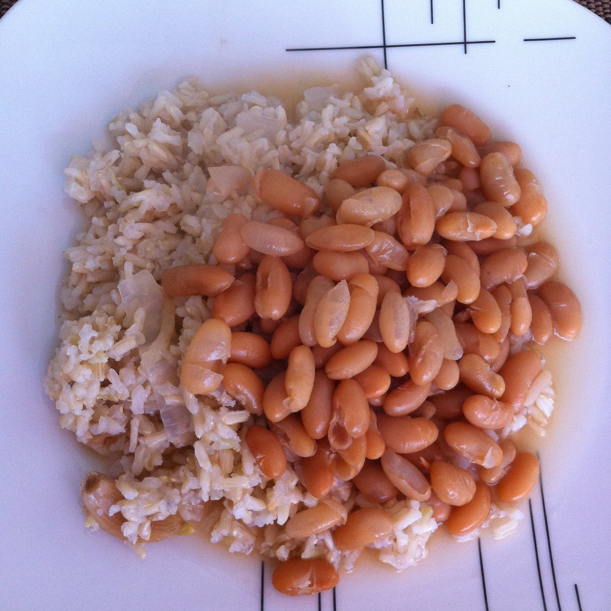 Ser pobre é... tweet media