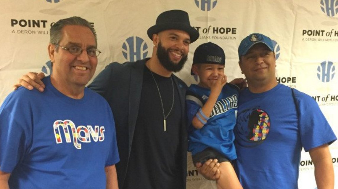 Great read about our friend, <a href="/DeronWilliams/">Deron Williams</a>! A role model for our community: nbpa.com/raising-an-aut…