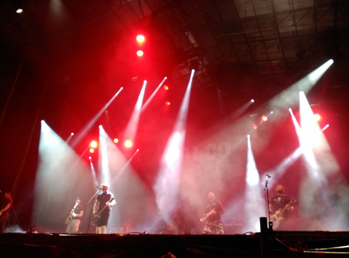 LaManchaRock's tweet image. Arrasa @TalcoSka en @VinaRockOficial!!! #VinaRock2016 #VR2016 #ViñaRock