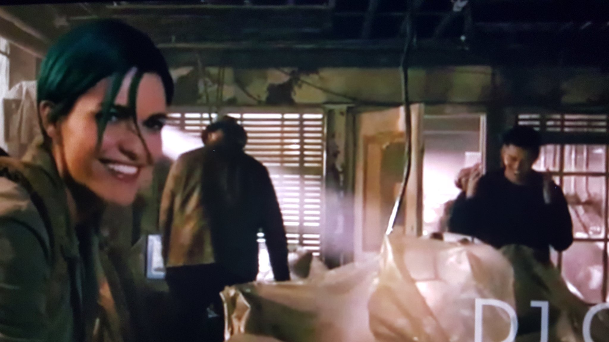 ChQ30JiW0AEd3Ow.jpg:orig