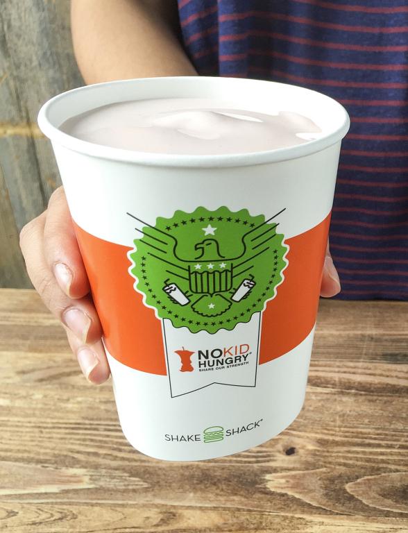 VegasNews's tweet photo. Great American Shake Sale to Support @nokidhungry Kicks Off Sunday at @shakeshack https://t.co/nDFUW3Ykyu @VegasNews https://t.co/cuOXIRRsxu