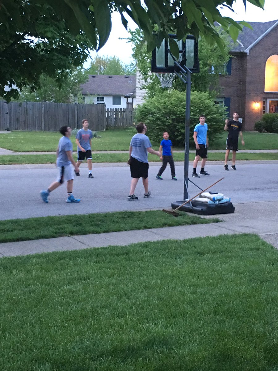 ebtuttle's tweet photo. #summertime https://t.co/qDR45zeMfO