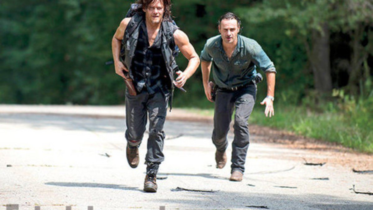 apenaswalkers tweet picture