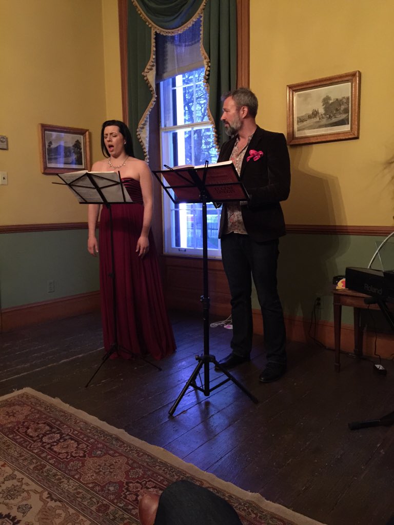 Enjoying a Great Opera sampler at #operapeepshow with <a href="/essential_opera/">Essential Opera</a>