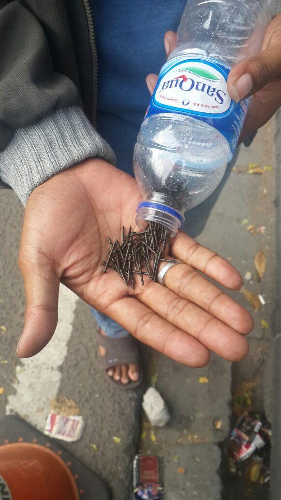 7.27 <a href="/RadioSmartFM/">Radio Smart FM 95.9</a> <a href="/TMCPoldaMetro/">TMC Polda Metro Jaya</a> hati2 depan gambir banyak ranjau paku,dbrshkan tmn <a href="/gojekindonesia/">Gojek Indonesia</a> via <a href="/DarylAdam/">Daryl Adam</a>