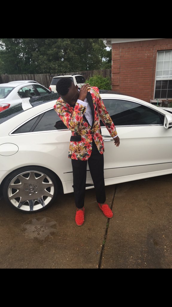 _KennyLamar's tweet photo. Bro nem so sauce ๐ฆ๐ฆ๐ฆ #GotTheCityOnLock https://t.co/Lr0ZLTdq4T