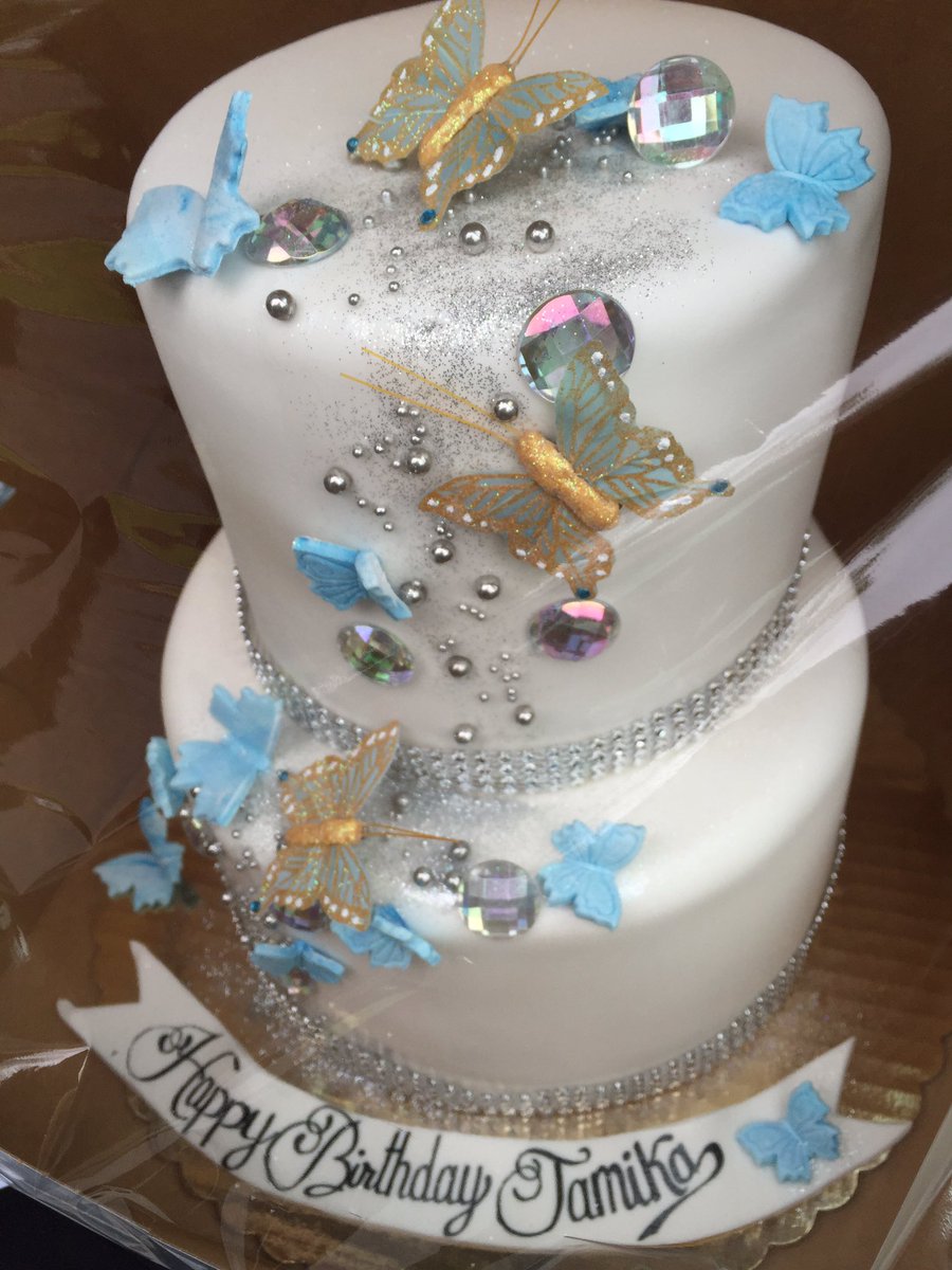 Sblessedcakes's tweet photo. To place an order call/text 610-553-5211 or email simplyblessedcakes@outlook.com https://t.co/fi14bl7jF8