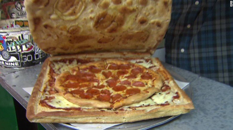cnni's tweet photo. A New York pizzeria owner created a pizza box made out of pizza. 🍕 https://t.co/YqbzvxdOyk https://t.co/JPcGpEwOuY