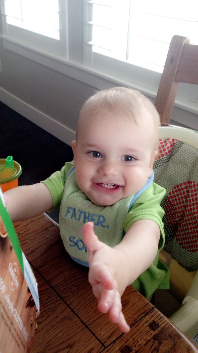 AlyssaWillardso's tweet image. Just need to find someone who looks at me the way my nephew does when I give him food.