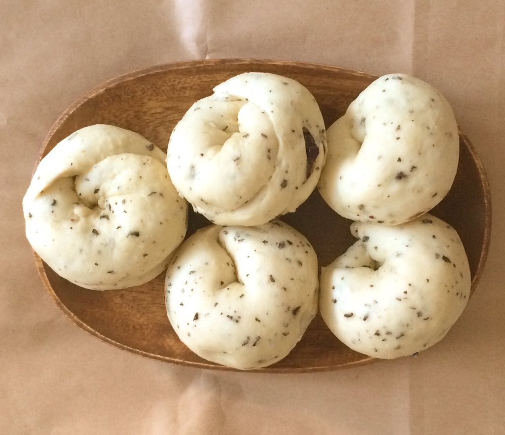 Kiti0811's tweet photo. 今日は紅茶ベーグル🍞👌
#ベーグル #おやつ #朝活 #おうちカフェ https://t.co/zo8xnLoHhO
