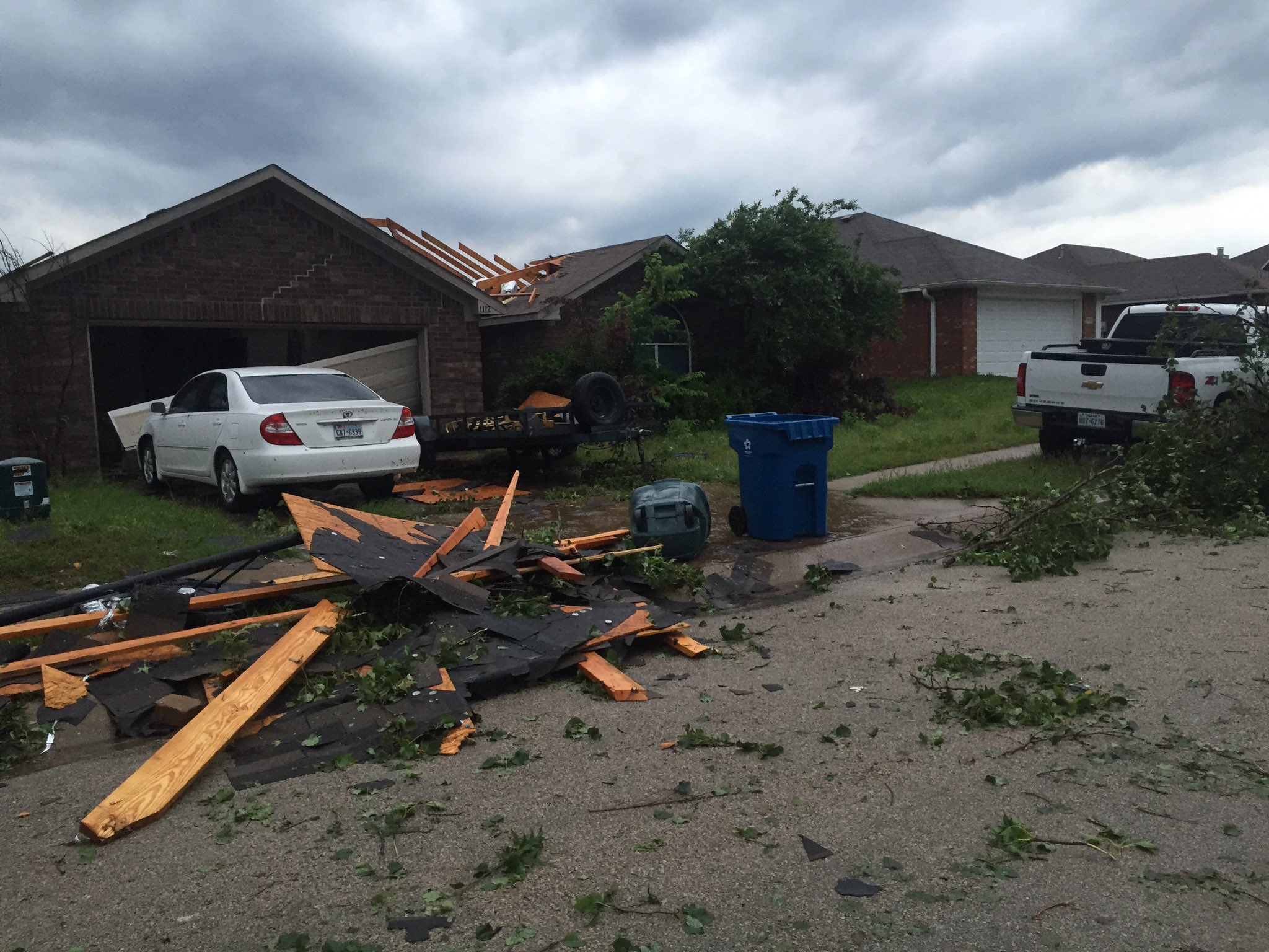 Photo Possible tornado damage seen in Lindale, Texas ketk_chamilton