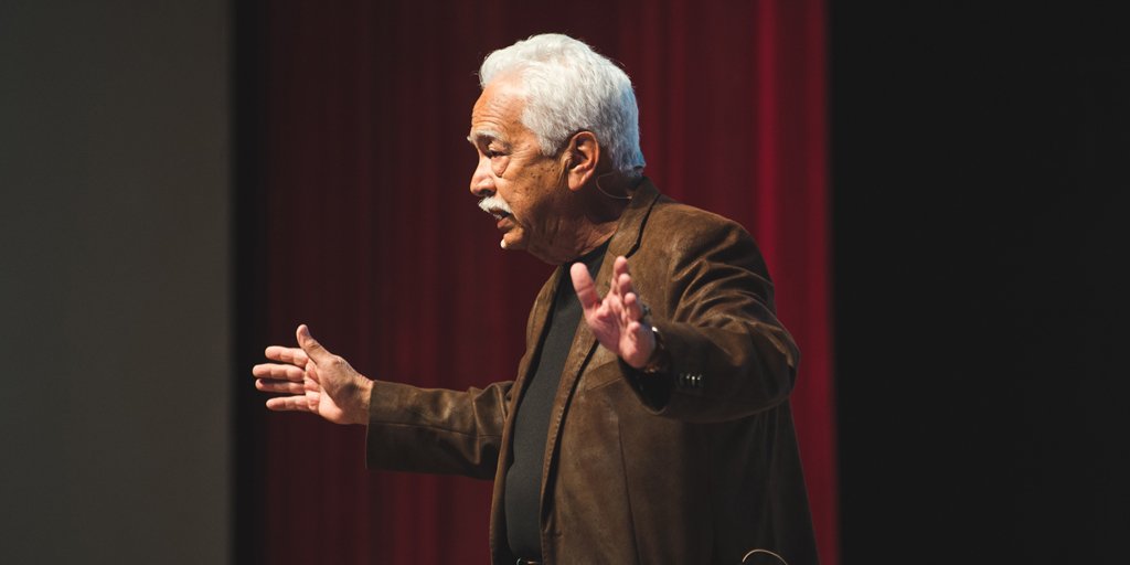thinq__media's tweet photo. We should trust that we're believers of the same God & can challenge each other lovingly. –Ignacio Castuera #QDenver https://t.co/oL52tnG3FY