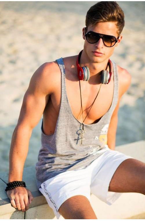 ZLAYcom's tweet photo. Fashion Styles to Beach at Placencia https://t.co/qJmj1CcqUp https://t.co/cqaSnm8WY1