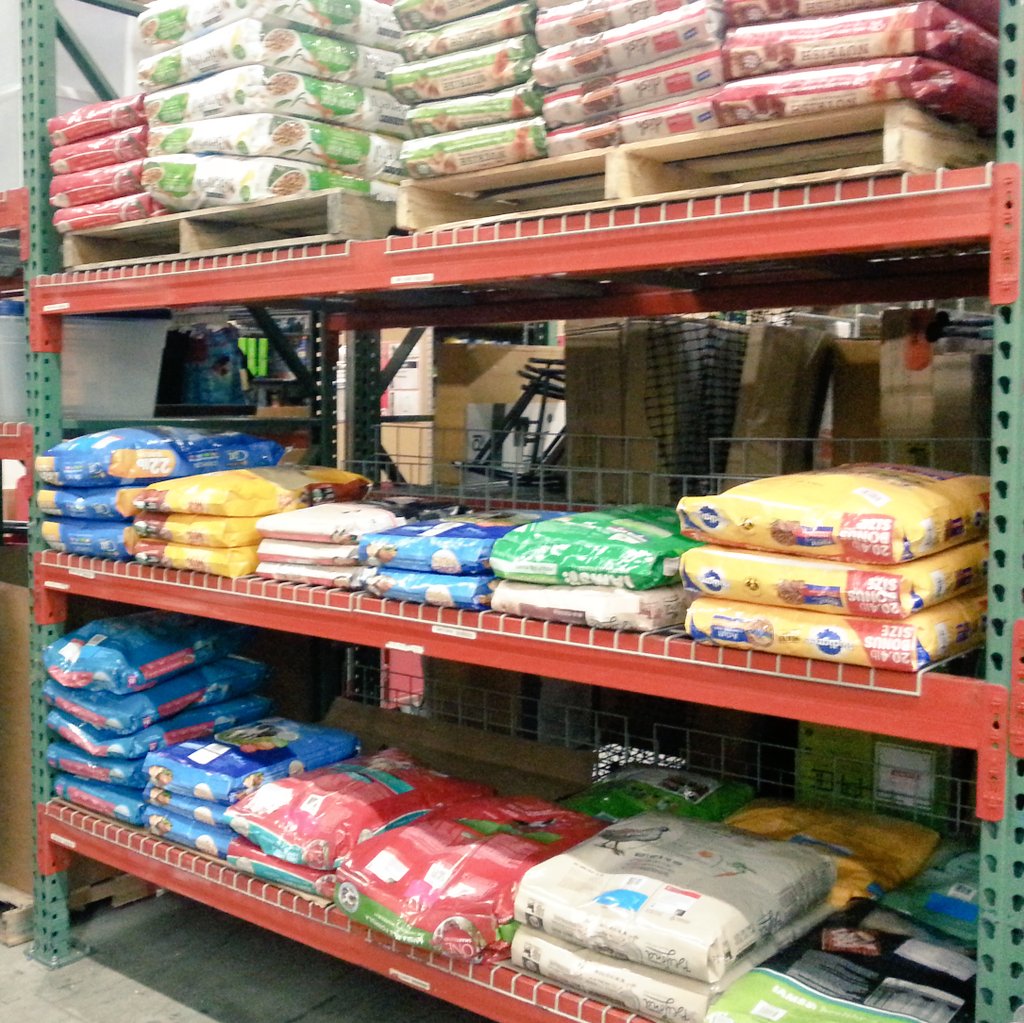 scdenley's tweet photo. This PMT's pets back stocking is on point. #bejealous #easyscanning #efficient #reprofiling #wasntevenmystore https://t.co/tTT9J1txfD