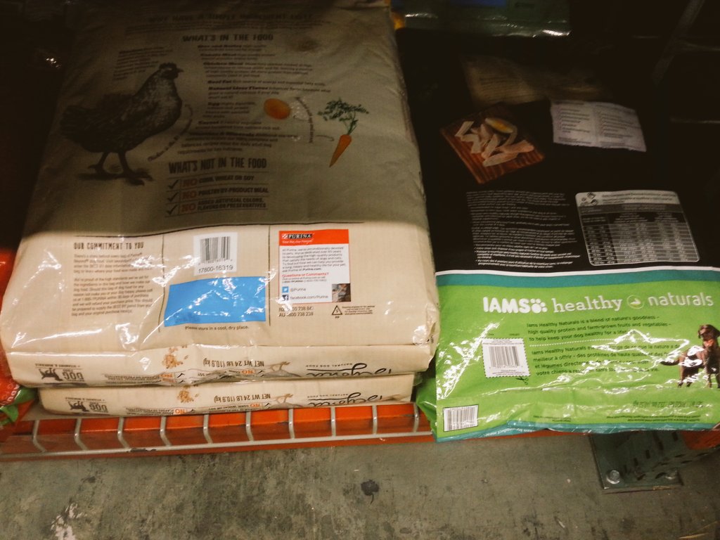 scdenley's tweet photo. This PMT's pets back stocking is on point. #bejealous #easyscanning #efficient #reprofiling #wasntevenmystore https://t.co/tTT9J1txfD