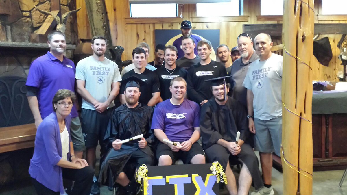 CTXAthletics's tweet photo. #CTXBSB will be busy tomorrow, so they graduated in a ceremony in Belton today. #congrats #classof2016 #woosh https://t.co/ZclogYNigi
