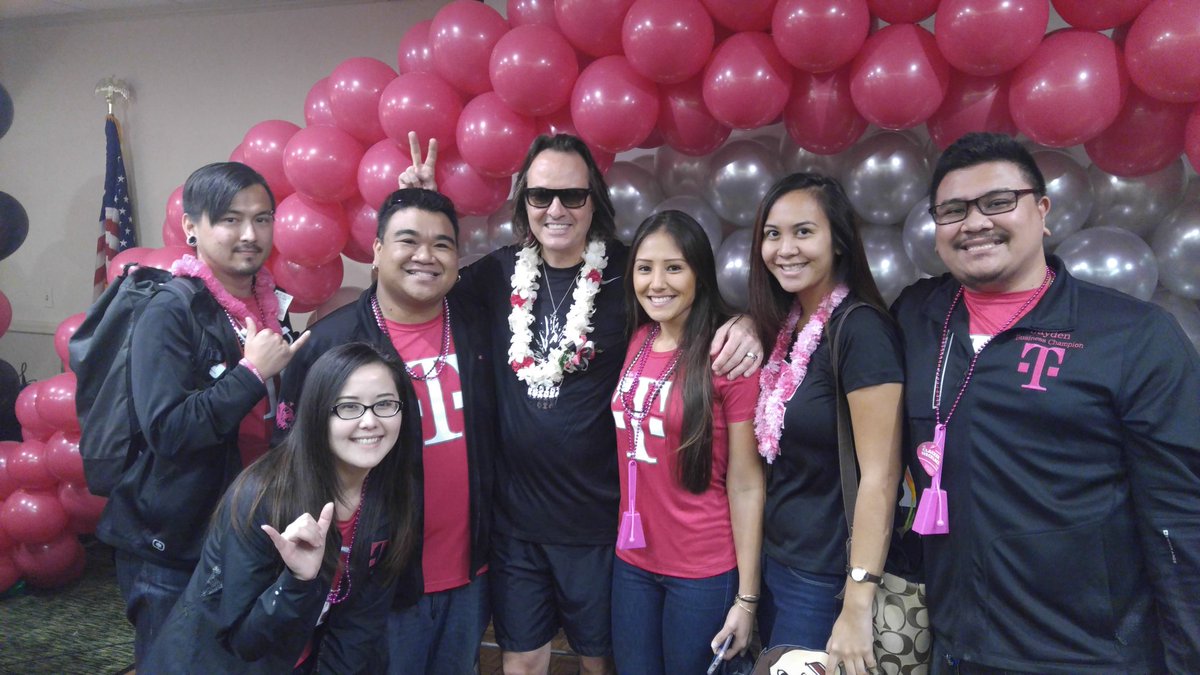 Awesome time with <a href="/JohnLegere/">John Legere</a> and his team.Thank you for spending some time with us #tmobile #uncarrier #wewontstop