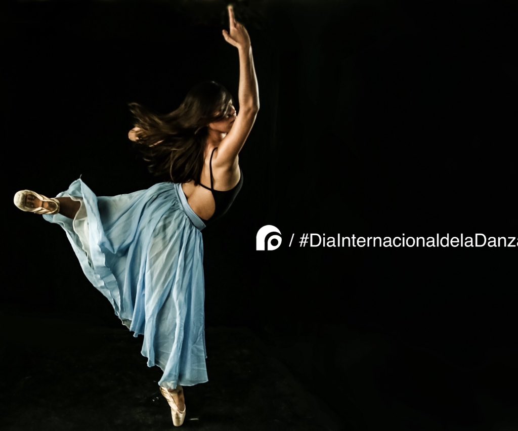 imPROstudioMX's tweet photo. / #DiaInternacionaldelaDanza
#Danza #internationaldanceday 
#points 
#ballet https://t.co/I0h4DodCUC
