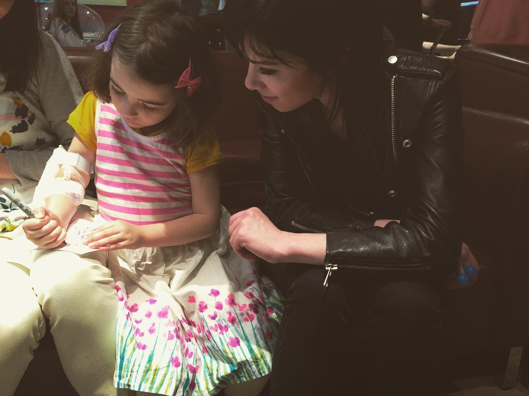Carly Rae Jepsen tweet media
