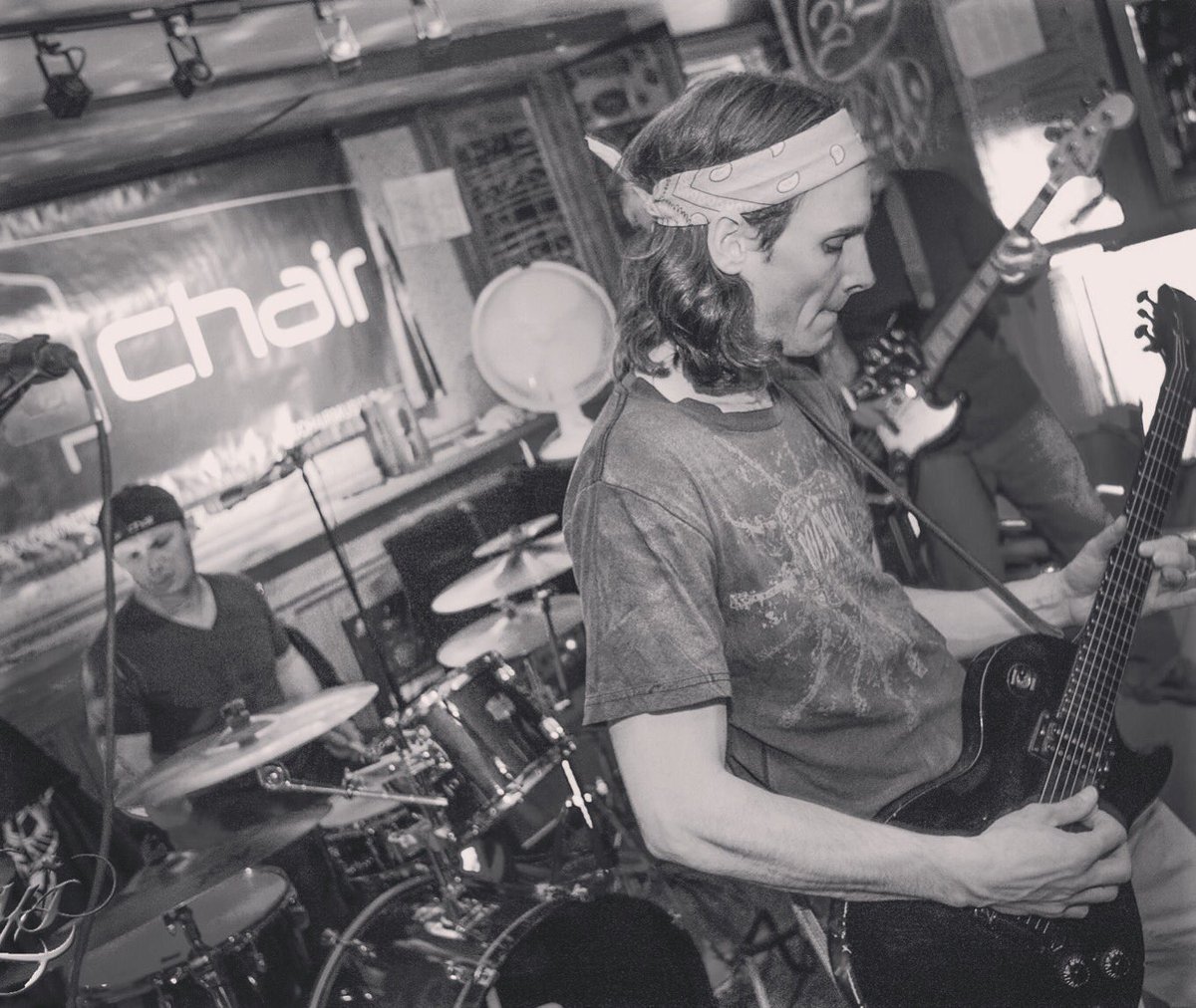 RedChairBand_'s tweet photo. 🎶 We're, gonna rock n roll all night long... @Tapleys tonight! 🎶 9 till close! #whistler #livemusic #rock #kiss https://t.co/808Bkdt83H