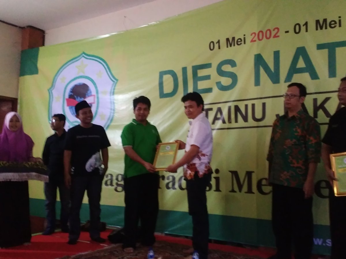 patoni89's tweet photo. Mengisi bedah buku karya @Farizalniezar dlm rangkaian Dies Natalis ke-14 @STAINU_Jkt. @PMII_STAINU #diesnatalis https://t.co/fOUcYU4gVb
