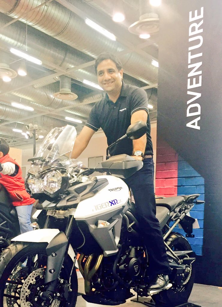 Vimalsumbly's tweet photo. Fire Your Therapist & Start Riding. #Think #Adventure #ThinkTriumph. Real riding obsession. #ForTheRide https://t.co/CM1Fvc8Rgr