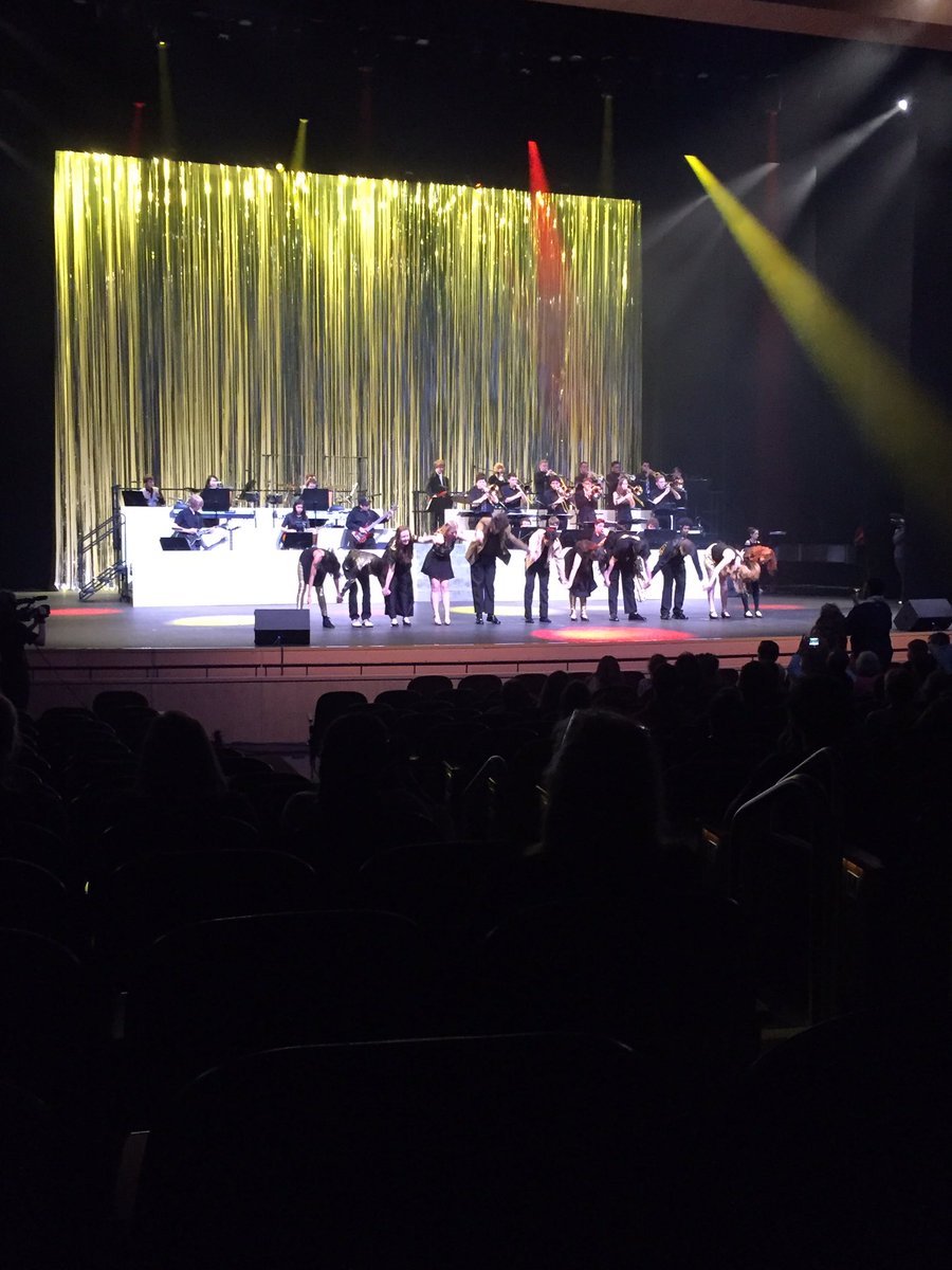 PrincipalAHS's tweet photo. What a great show! So proud of our talented Encore, Chamber Choir, Jazz Band, and Encore Band. https://t.co/9ZQlCgslIi
