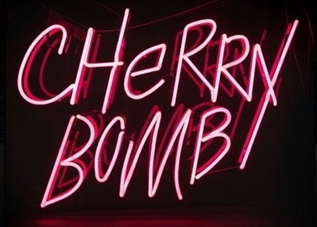 deep_aesthetics's tweet photo. Cherry. https://t.co/SAvxDFr3ti